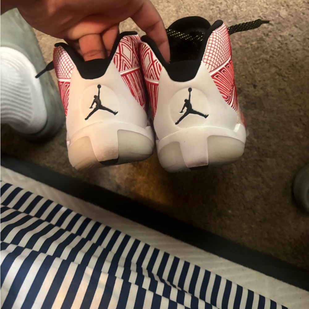 Air Jordan 38(WORN TWICE) sz.9.5